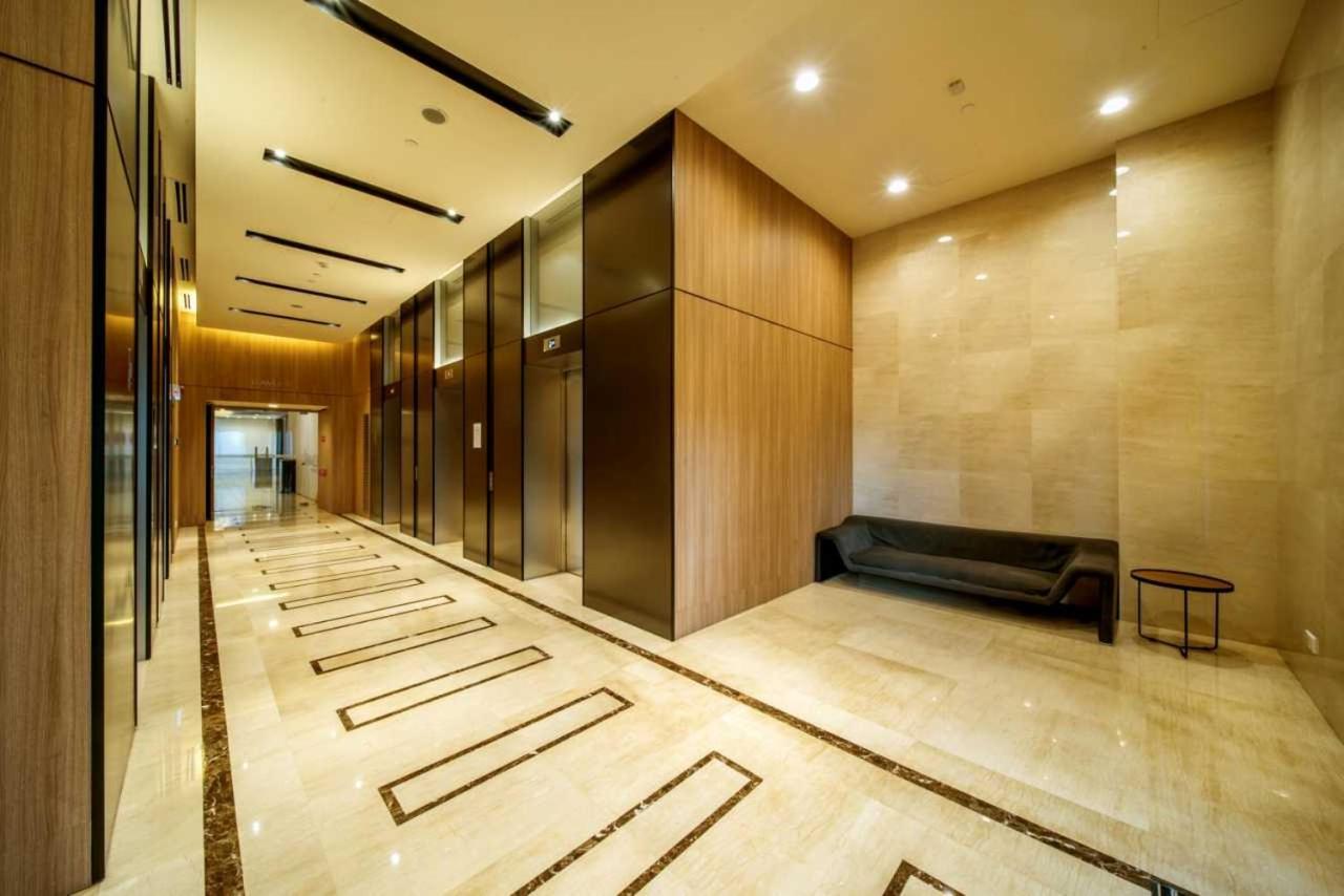 Netflix-Pinnacle Pj, Fantastic City View, 1-6 Guests Designed Duplex Home By Flexihome-My Петалинг-Джая Экстерьер фото