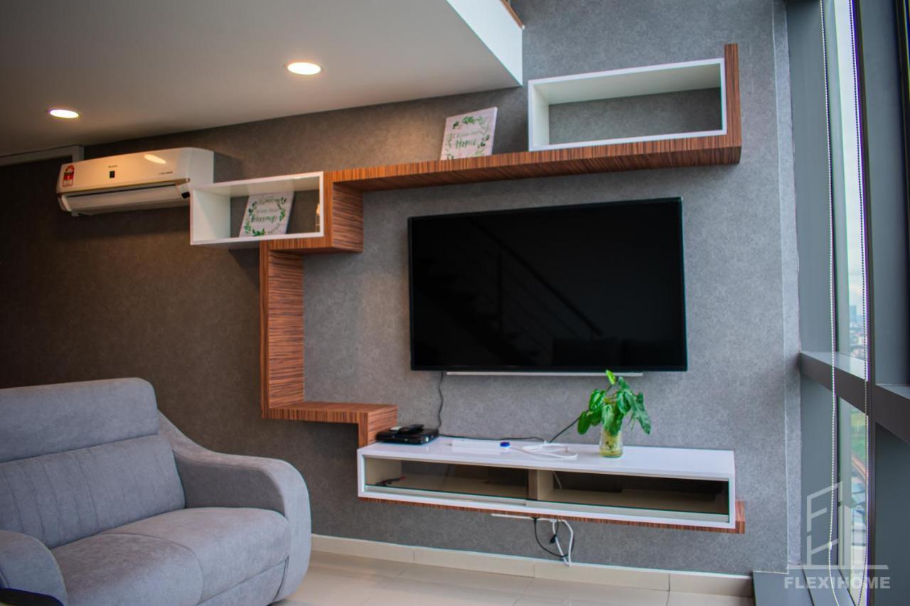 Netflix-Pinnacle Pj, Fantastic City View, 1-6 Guests Designed Duplex Home By Flexihome-My Петалинг-Джая Экстерьер фото