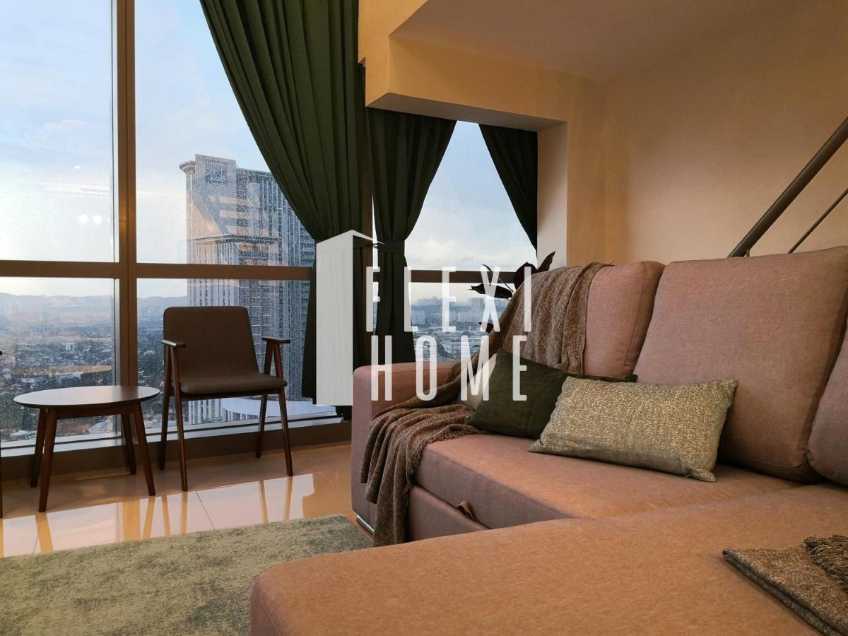 Netflix-Pinnacle Pj, Fantastic City View, 1-6 Guests Designed Duplex Home By Flexihome-My Петалинг-Джая Экстерьер фото